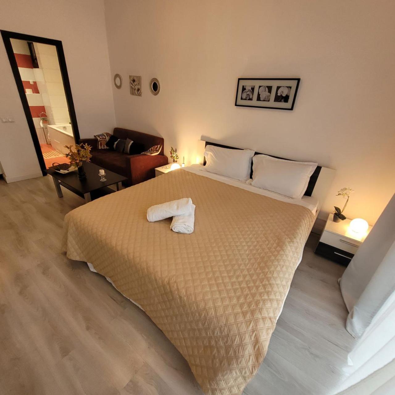 Anastasia Bratianu Apart 28B Beautiful View Self Check From 2 Pm Boekarest Buitenkant foto